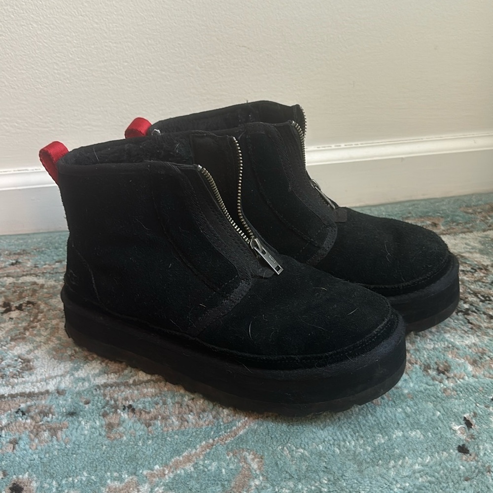 Women's Neumel Zip Platform Booties